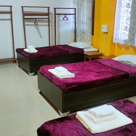 Iranyai Homestay Imphal Buitenkant foto